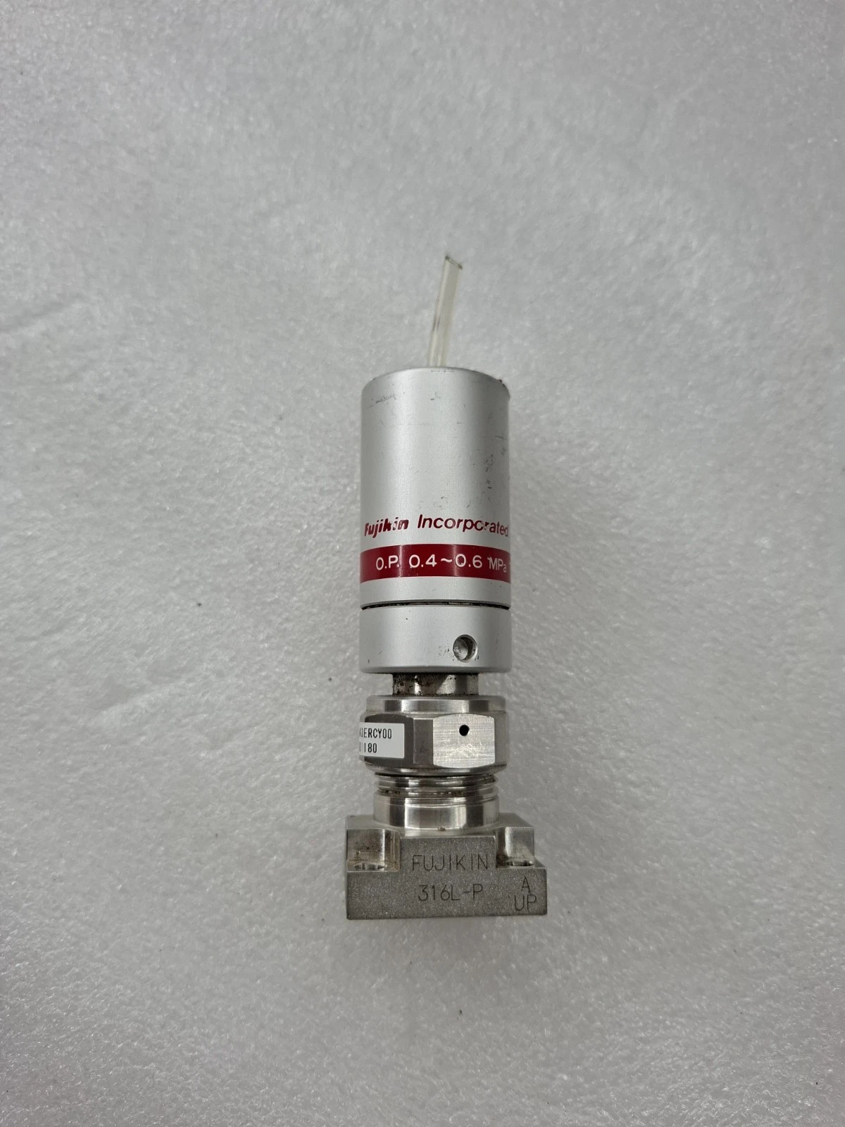 FUJIKIN Incorporated O.P. 0.4~0.6 MPa Type N.C. 316L-P